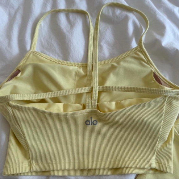 ALO Yoga Yellow Bike Shorts High-Waisted Stretch - Picture 2 of 4